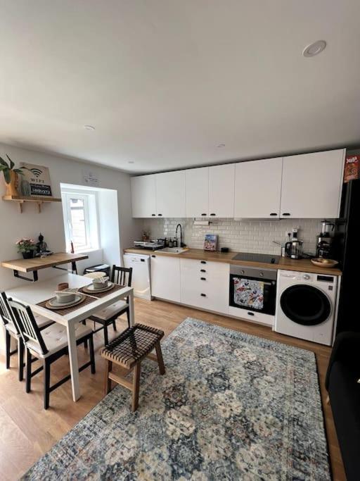 Apartament Luxury Artistic Digital Nomad Getaway W/ Terrace Lizbona Zewnętrze zdjęcie