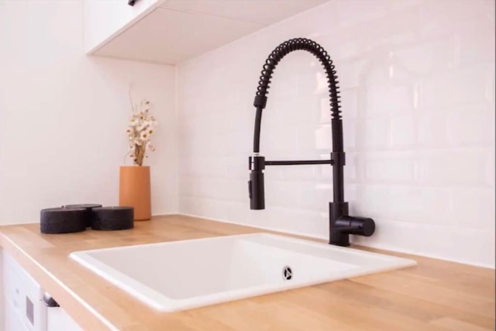 Apartament Luxury Artistic Digital Nomad Getaway W/ Terrace Lizbona Zewnętrze zdjęcie